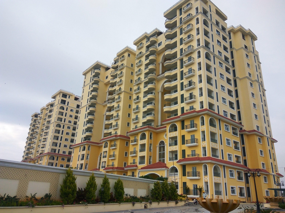 spacious 2 bhk flat for rent in regency la majada, hbr layout, hennur main road