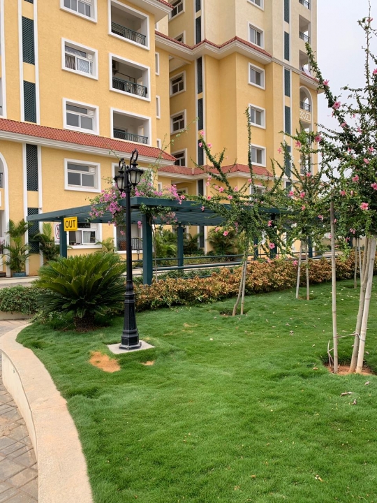 spacious 2 bhk flat for rent in regency la majada, hbr layout, hennur main road