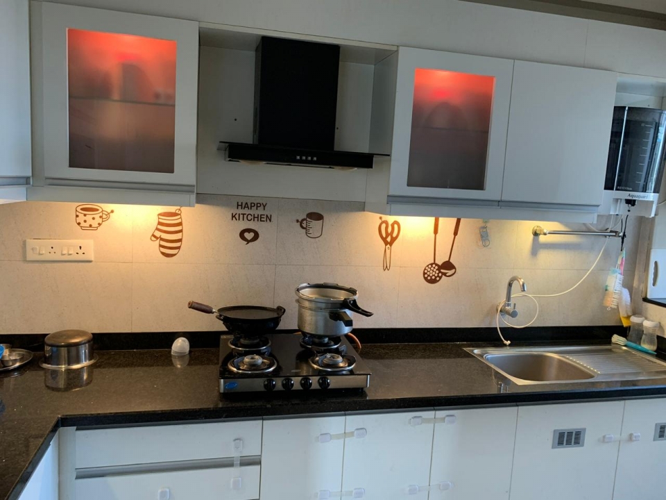 spacious 2 bhk flat for sale in goyal footprints, hegde nagar, thanisandra main road.