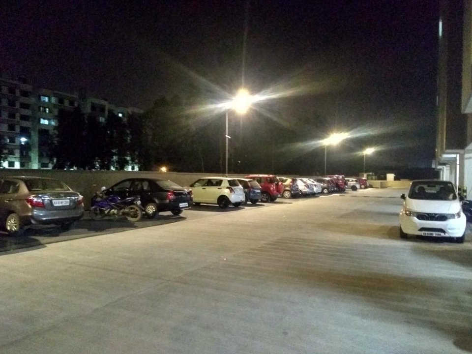 spacious 2 bhk flat for sale in goyal footprints, hegde nagar, thanisandra main road.