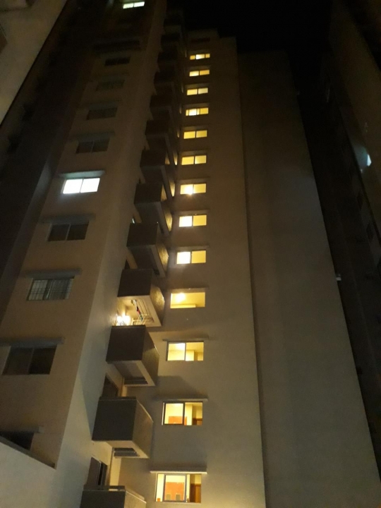 spacious 2 bhk flat for sale in goyal footprints, hegde nagar, thanisandra main road.