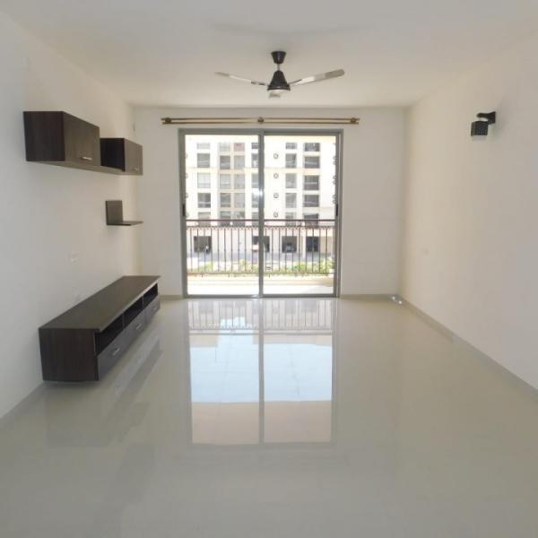 3 bhk flat for rent in hiranandani cypress, devanahalli
